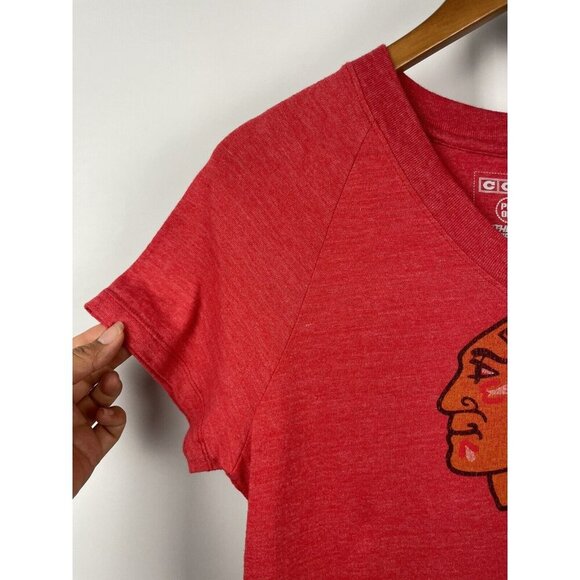 CCM Red Chicago Blackhawks 88 Kane V-Neck‎ Short Sleeve NHL Jersey Shirt Size XL - Picture 2 of 5